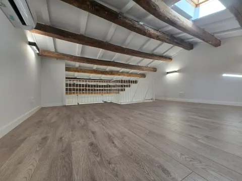 Pis de 99 m² a Badalona