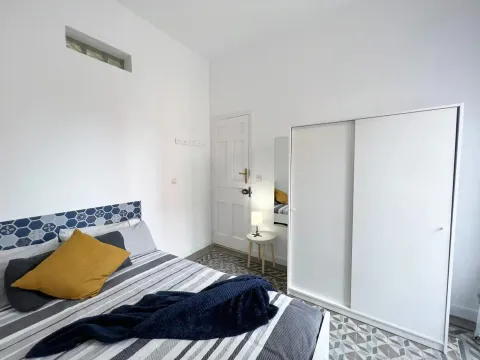 Habitació de lloguer, Madrid (2/10)