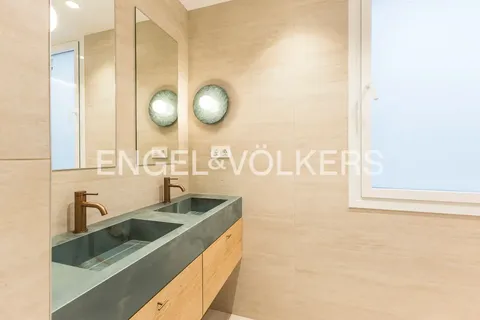 Wohnung 99 m² in Madrid