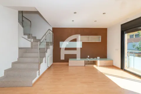Дом 165 м² в Sarrià de Ter (4/21)