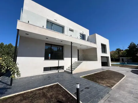 Piso de 500 m² en Villamayor