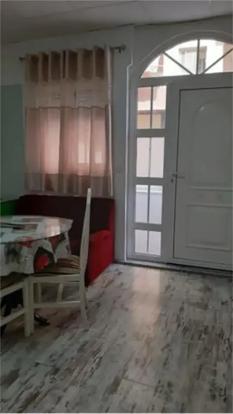 Pis de 65 m² a Adra