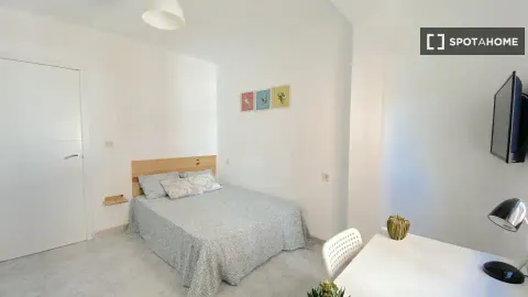 Quarto para alugar, Sevilla (3/19)