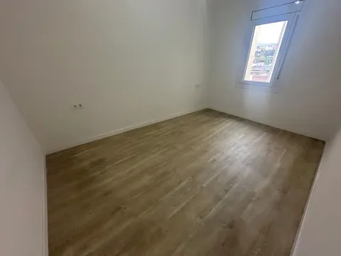 Pis de 86 m² a Badalona