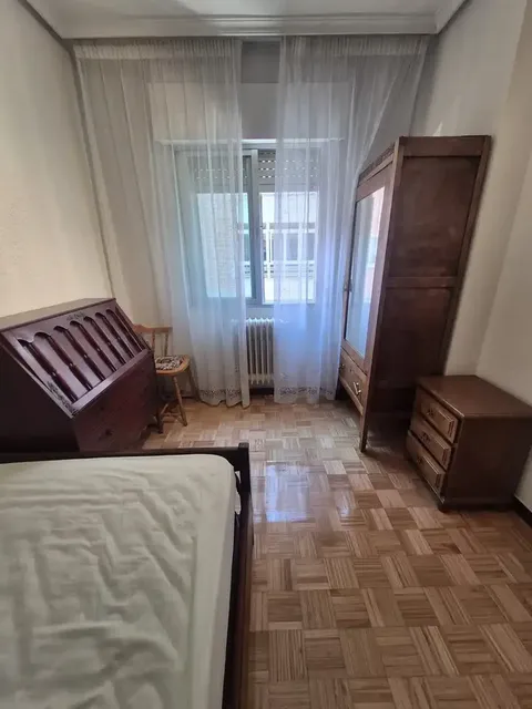 Pis de 110 m² a Àvila
