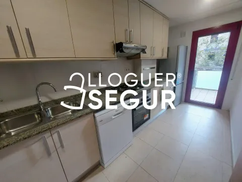 Квартира 80 м² в Барселоне
