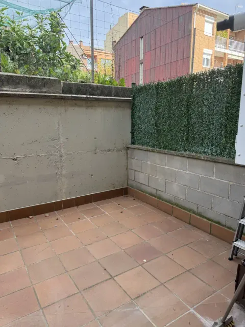 Appartement 70 m² à Avià
