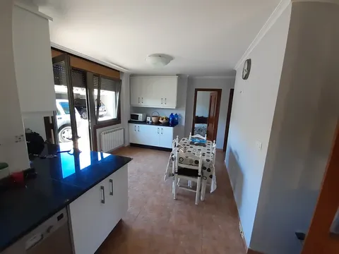 Будинок 200 м² у Оренсе