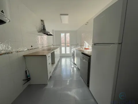 Pis de 85 m² a Dos Hermanas