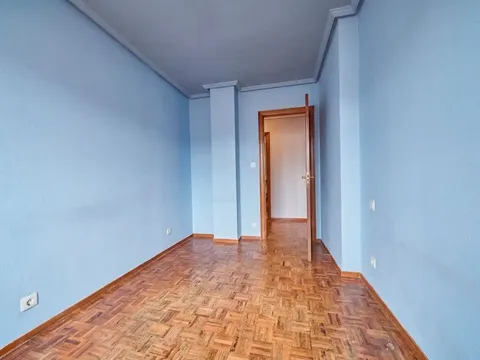 Pis de 87 m² a Avilés