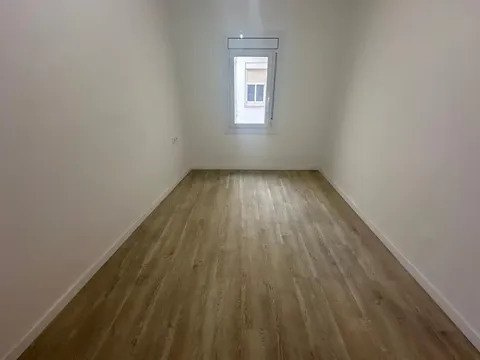 Pis de 86 m² a Badalona