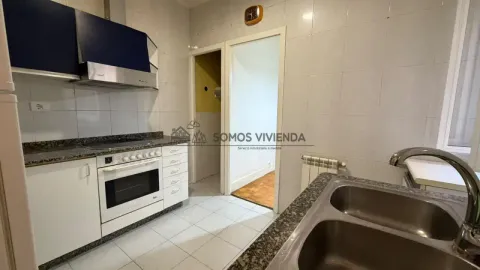 Piso de 89 m² en Ourense (2/14)
