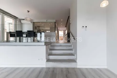 Будинок 440 м² у Esplugues de Llobregat
