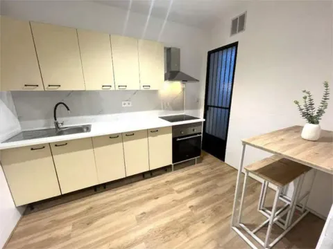 Flat 88 m² in Jaén (2/9)