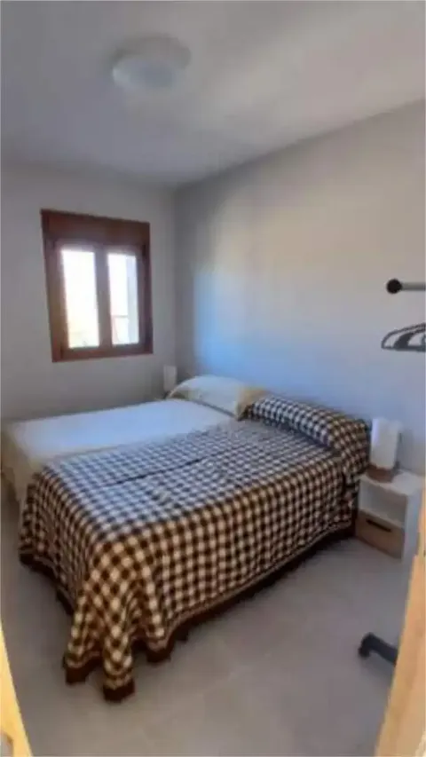 House 180 m² in Loporzano