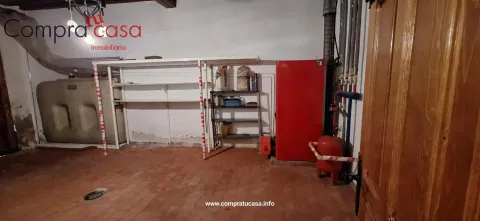 Casa de 561 m² en Espirdo
