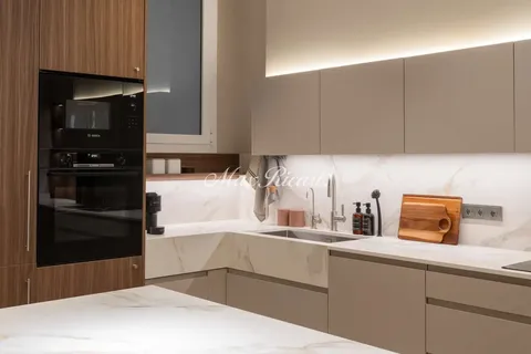 Wohnung 166 m² in Barcelona
