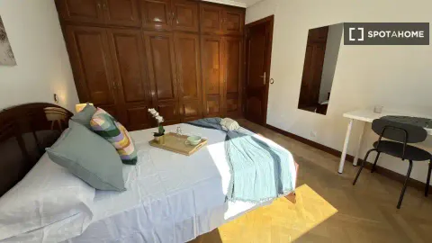 Zimmer zur Miete, Madrid (3/19)