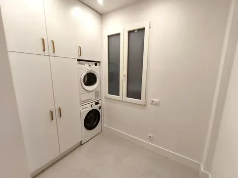 Wohnung 156 m² in Madrid