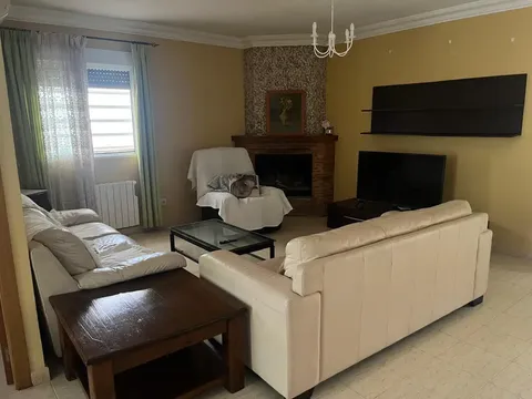 Casa de 1381 m² a Montfort