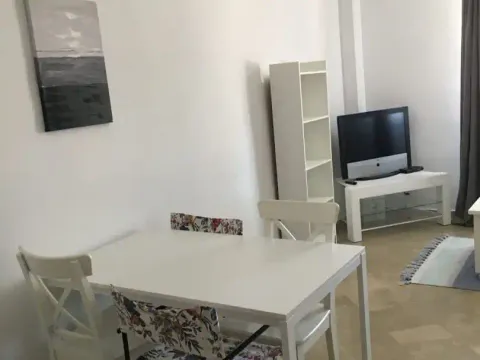 Flat 40 m² in Granada