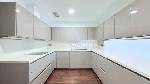 Wohnung 195 m² in Barcelona