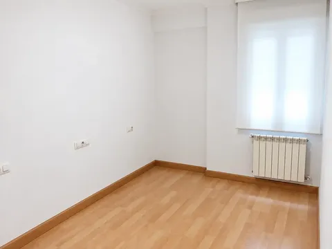 Pis de 121 m² a Ourense