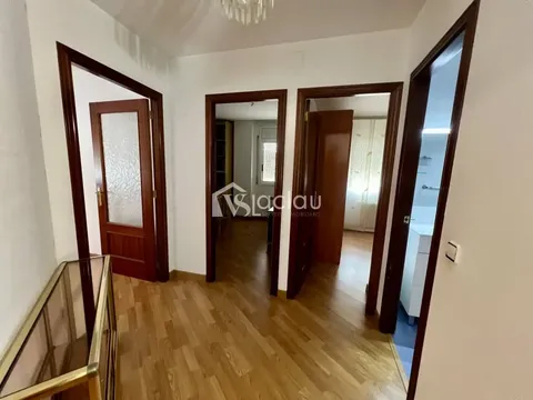 Pis de 94 m² a Olesa de Montserrat