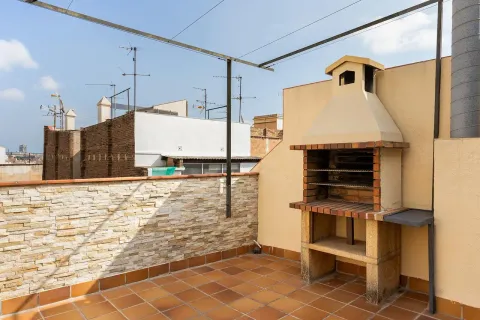 Casa 384 m² a l'Hospitalet de Llobregat