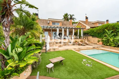 Haus 304 m² in Arenys de Mar
