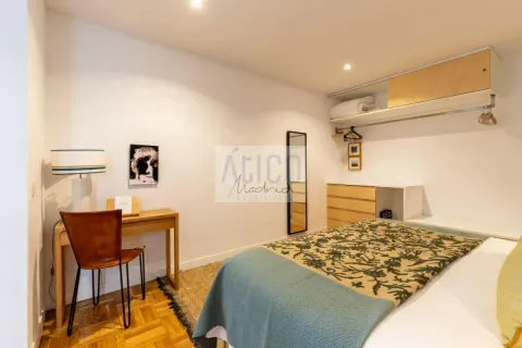 Flat 80 m² in Madrid