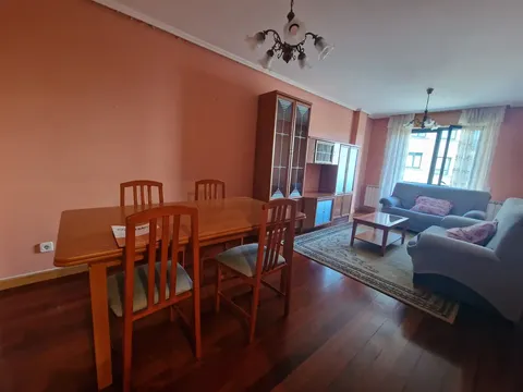 Pis de 80 m² a Narón