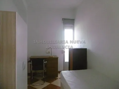Pis de 100 m² a Almeria