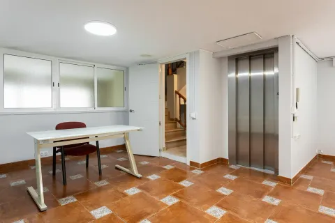 Casa 384 m² a l'Hospitalet de Llobregat