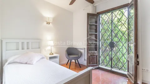 Будинок 606 м² у Palafrugell