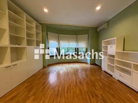 Pis de 296 m² a Terrassa
