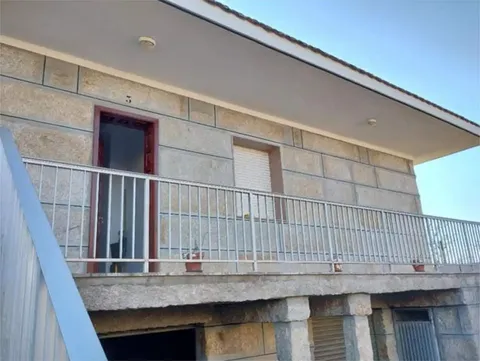Maison 900 m² à Taboadela