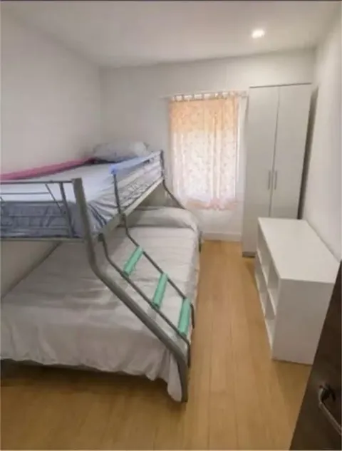 Кімната в оренду, Parla