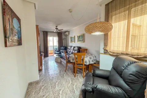 Flat 92 m² in Torrevieja (2/17)