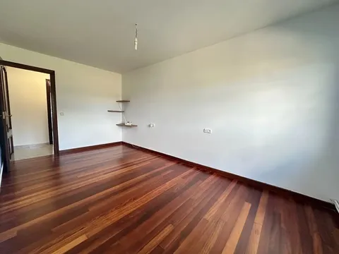 Pis de 350 m² a Santiago de Compostel·la