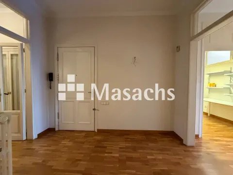 Pis de 296 m² a Terrassa