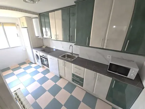 Appartamento 90 m² a Cáceres