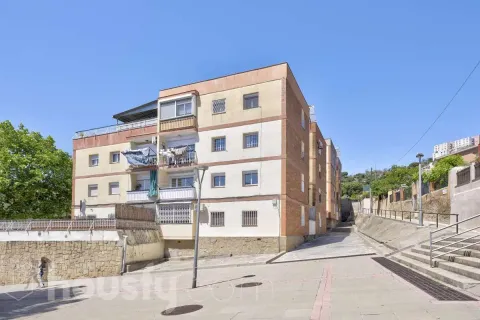 Pis de 67 m² a Santa Coloma de Gramenet