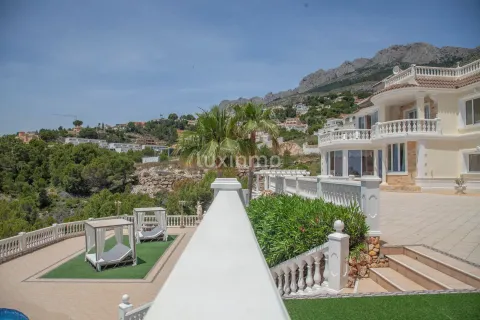 Будинок 1100 м² у Altea