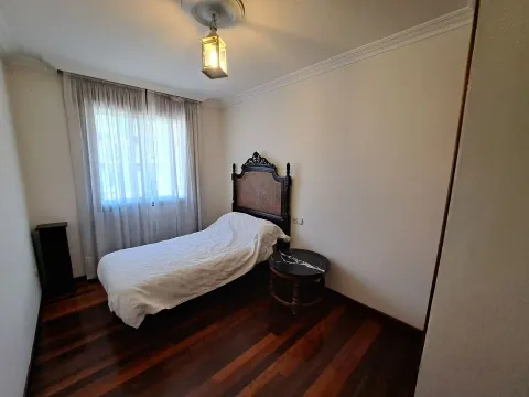 Wohnung 82 m² in Santiago de Compostela
