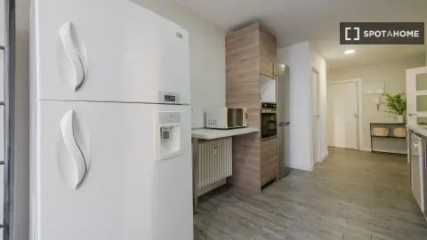 Комната в аренду, Мадрид