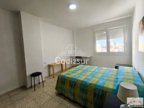 Pis de 101 m² a Cádiz