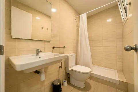 Room for rent, Barcelona