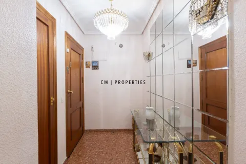 Квартира 146 м² в Валенсии (2/38)