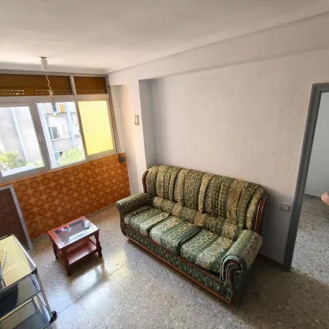 Pis de 74 m² a València